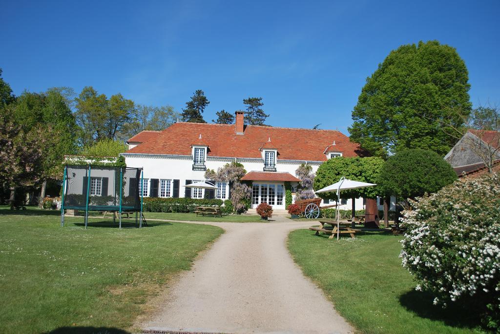 Domaine Les Gandins Bed & Breakfast Saint-Germain-de-Salles Bagian luar foto