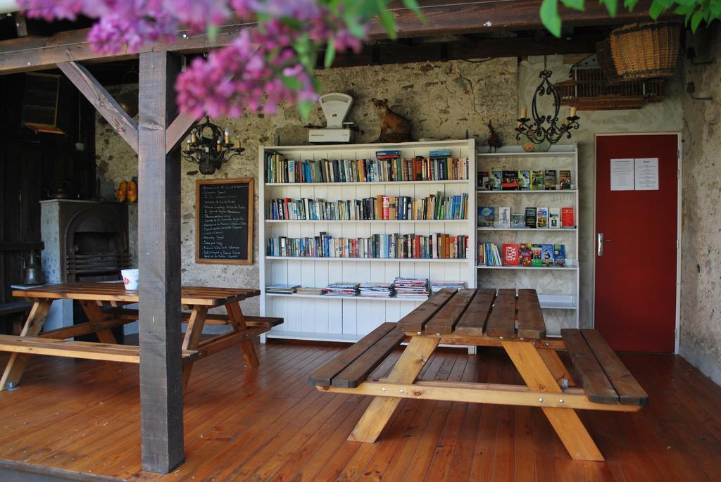 Domaine Les Gandins Bed & Breakfast Saint-Germain-de-Salles Bagian luar foto