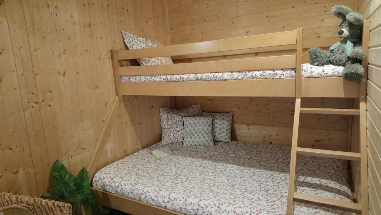Domaine Les Gandins Bed & Breakfast Saint-Germain-de-Salles Bagian luar foto