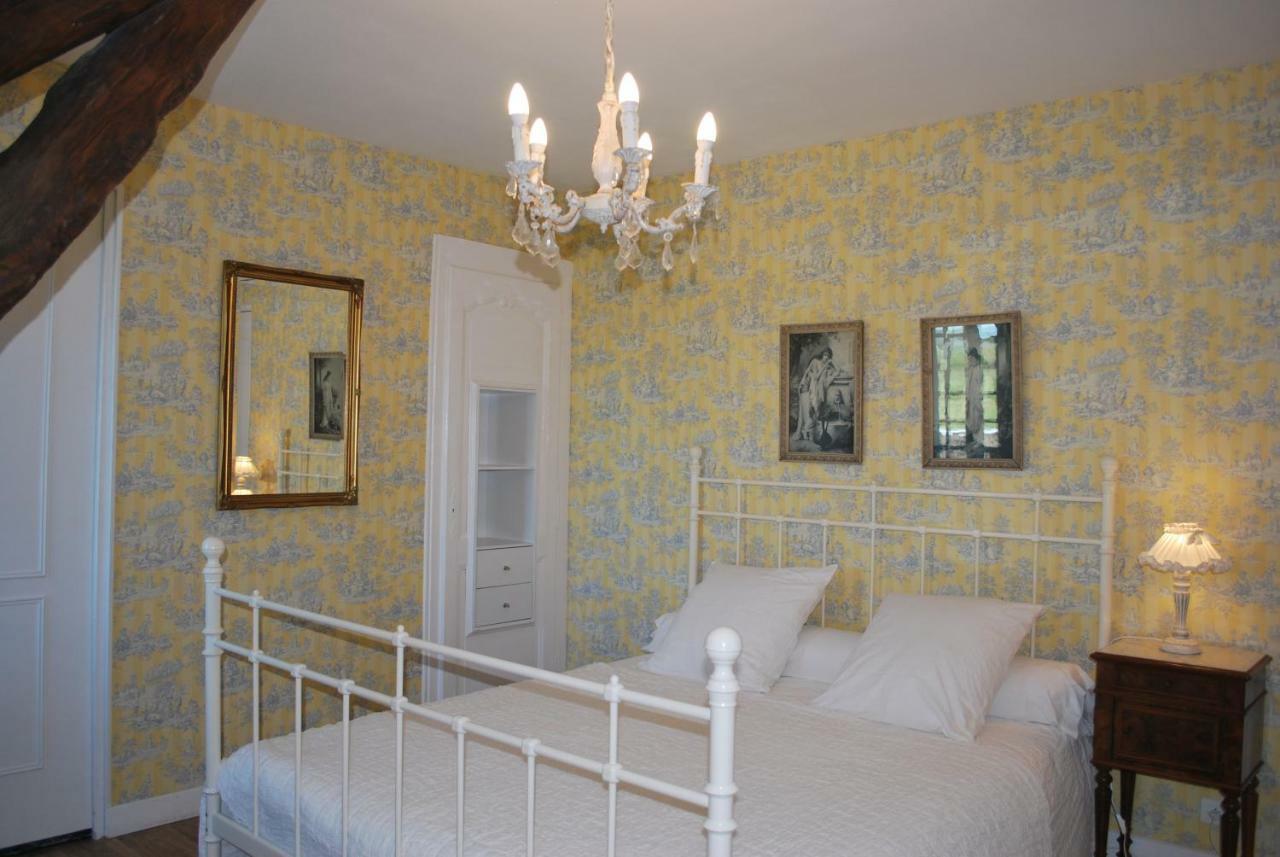 Domaine Les Gandins Bed & Breakfast Saint-Germain-de-Salles Bagian luar foto